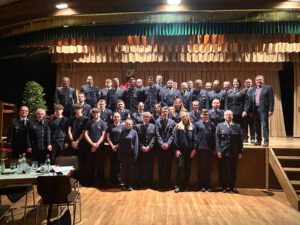 Ein gemeinsames Foto aller Mitglieder, die am Kameradschaftsabend 2025 geehrt wurden